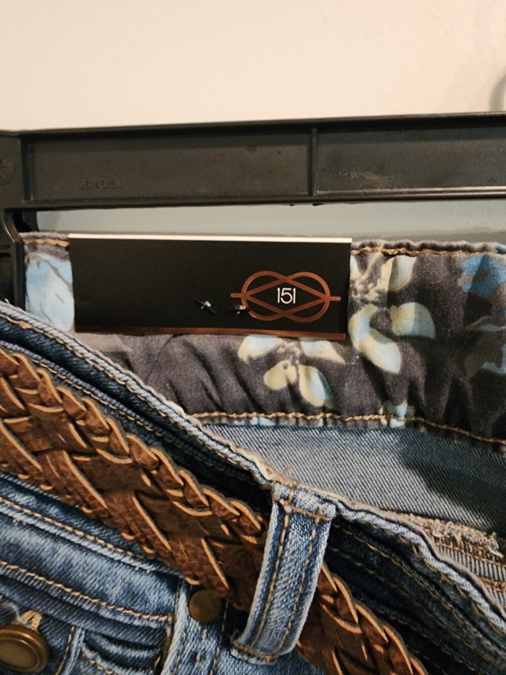 One5One Denim Crop Jeans with Braided Belt – Size 6 – NWT - Picture 4 of 14